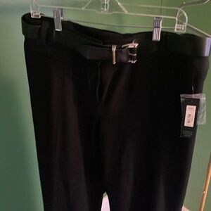 Never worn- Black dress pants from Kohls.
Size 16 average
Maxwell fit